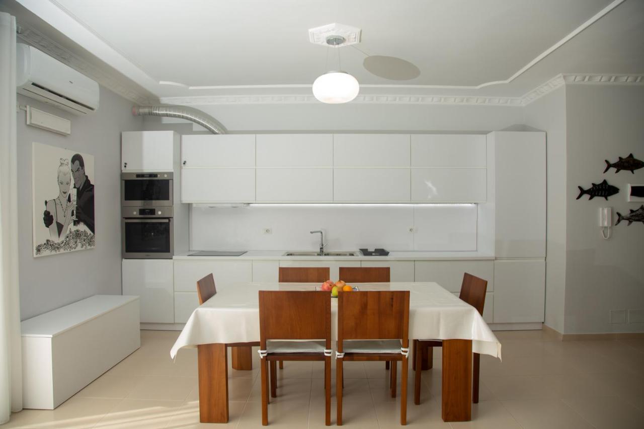 Sky & Sea Viewing Apartment Vlorë 外观 照片