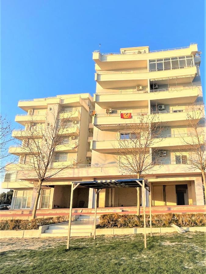 Sky & Sea Viewing Apartment Vlorë 外观 照片