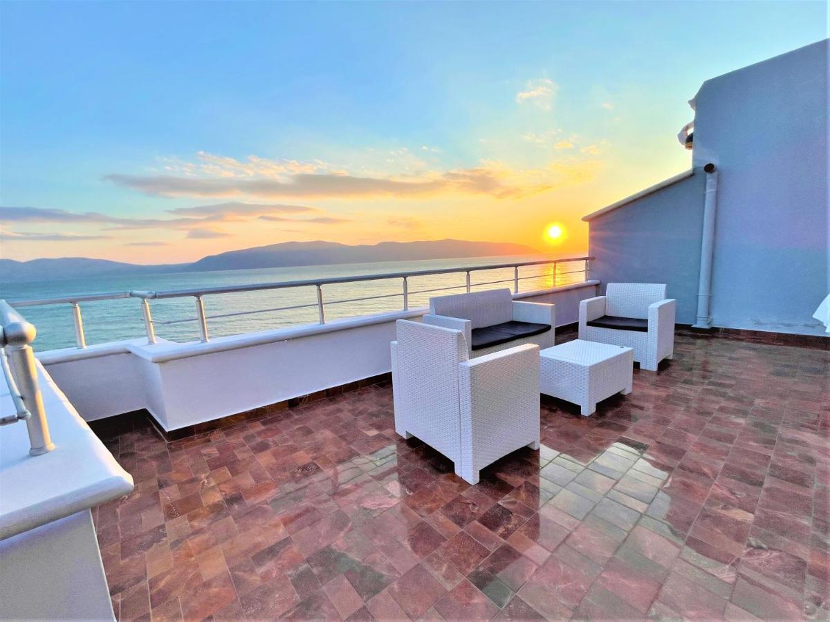 Sky & Sea Viewing Apartment Vlorë 外观 照片