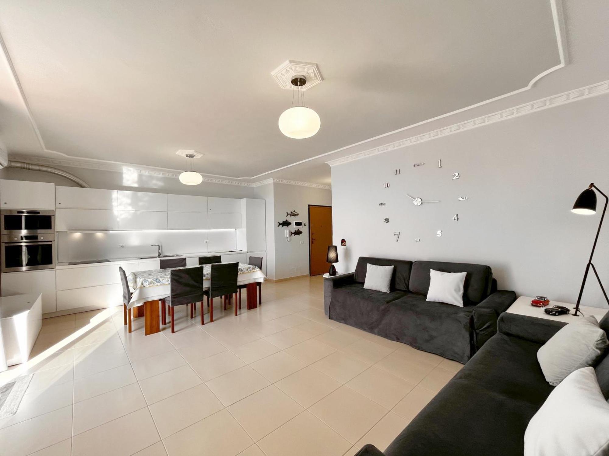 Sky & Sea Viewing Apartment Vlorë 外观 照片