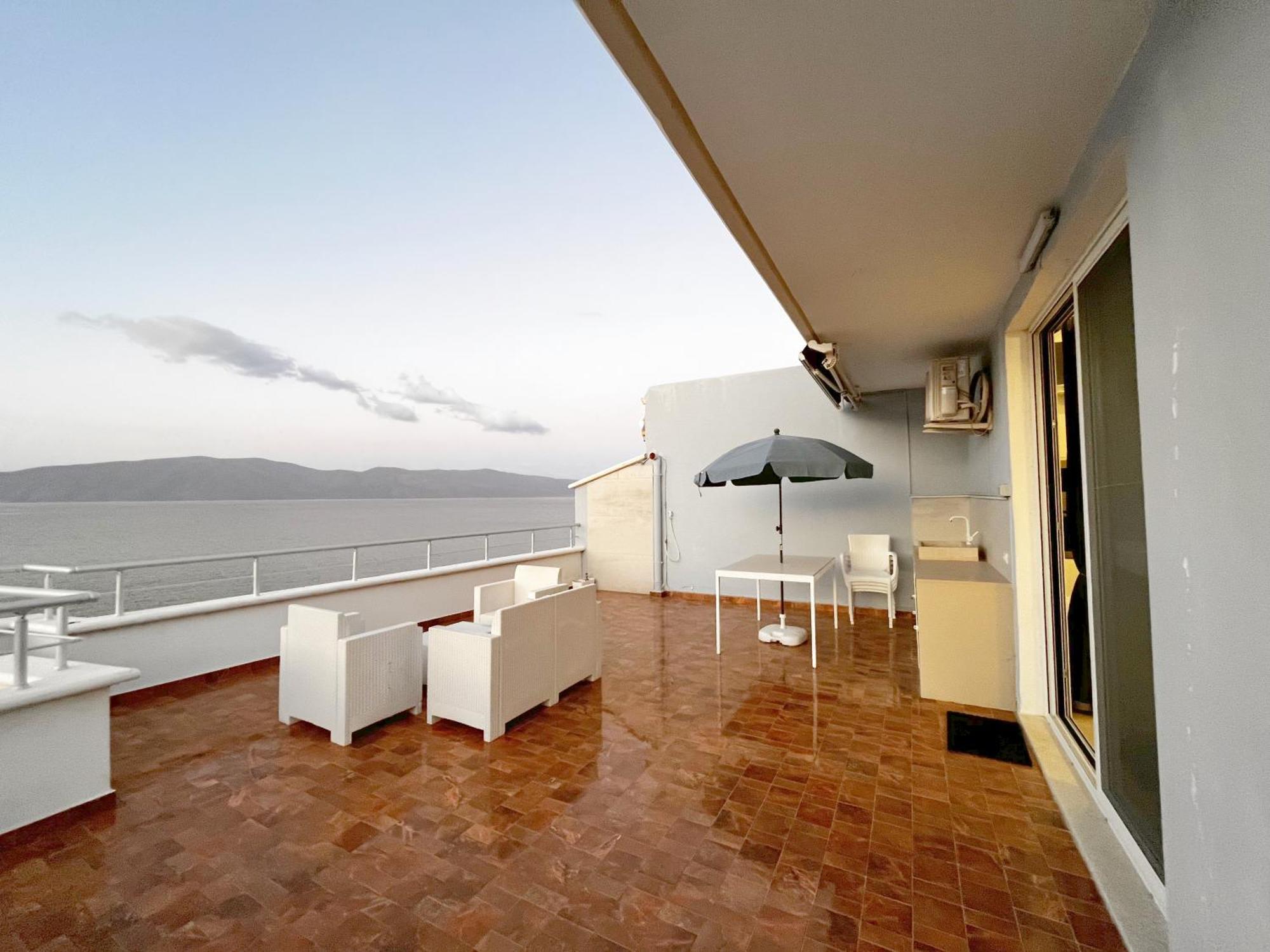 Sky & Sea Viewing Apartment Vlorë 外观 照片