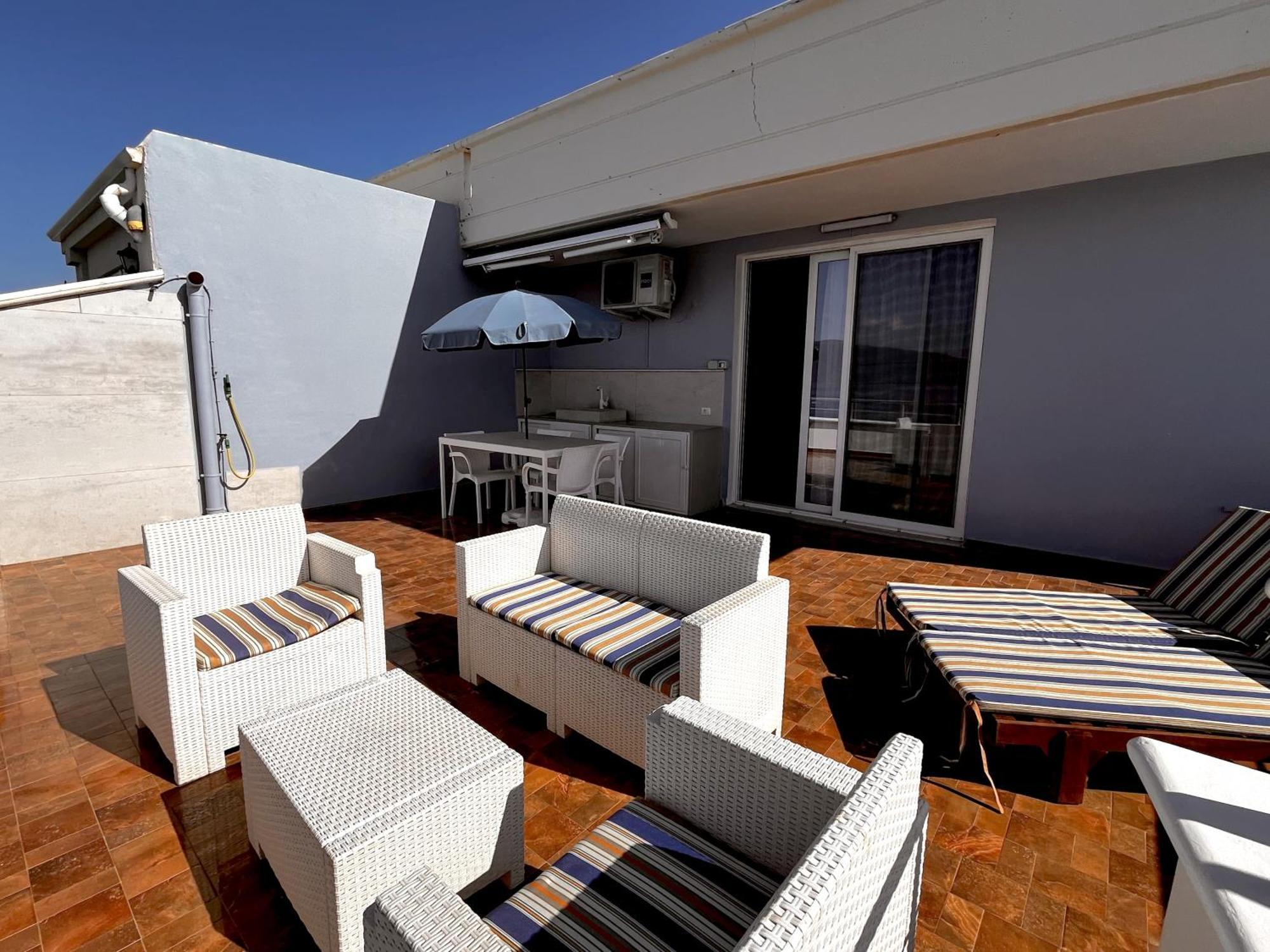 Sky & Sea Viewing Apartment Vlorë 外观 照片