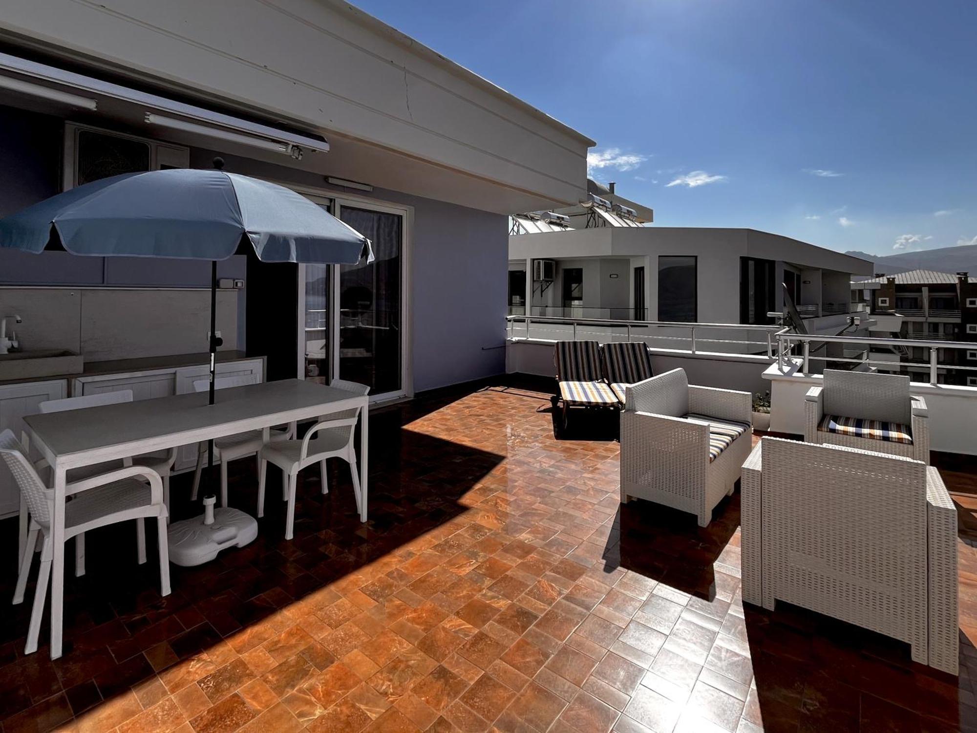 Sky & Sea Viewing Apartment Vlorë 外观 照片
