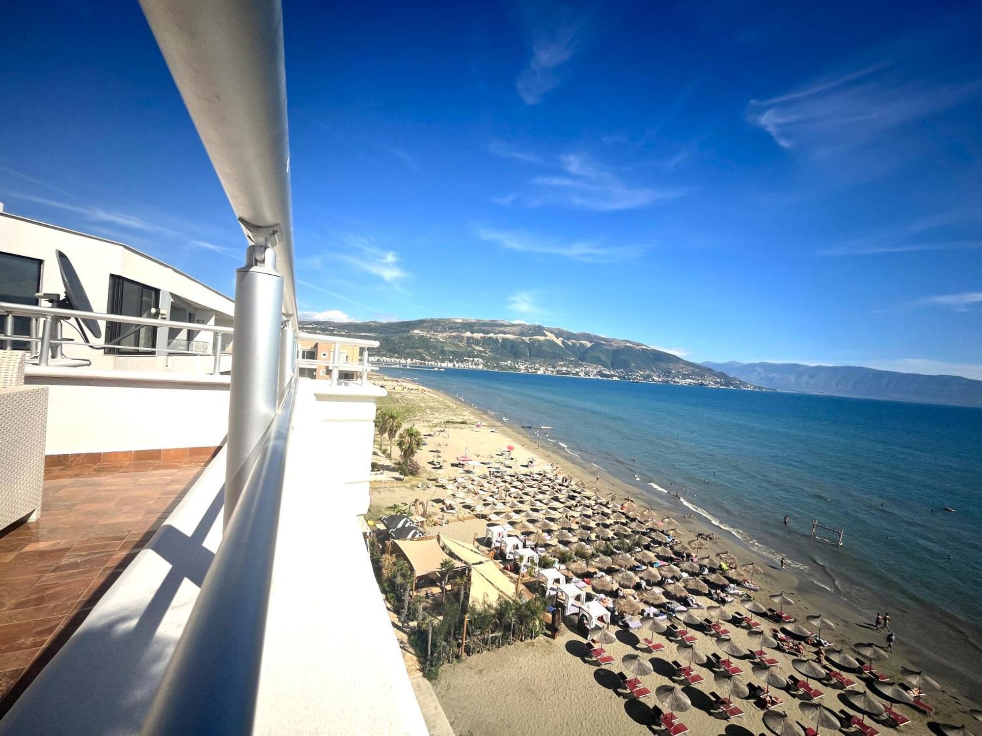 Sky & Sea Viewing Apartment Vlorë 外观 照片